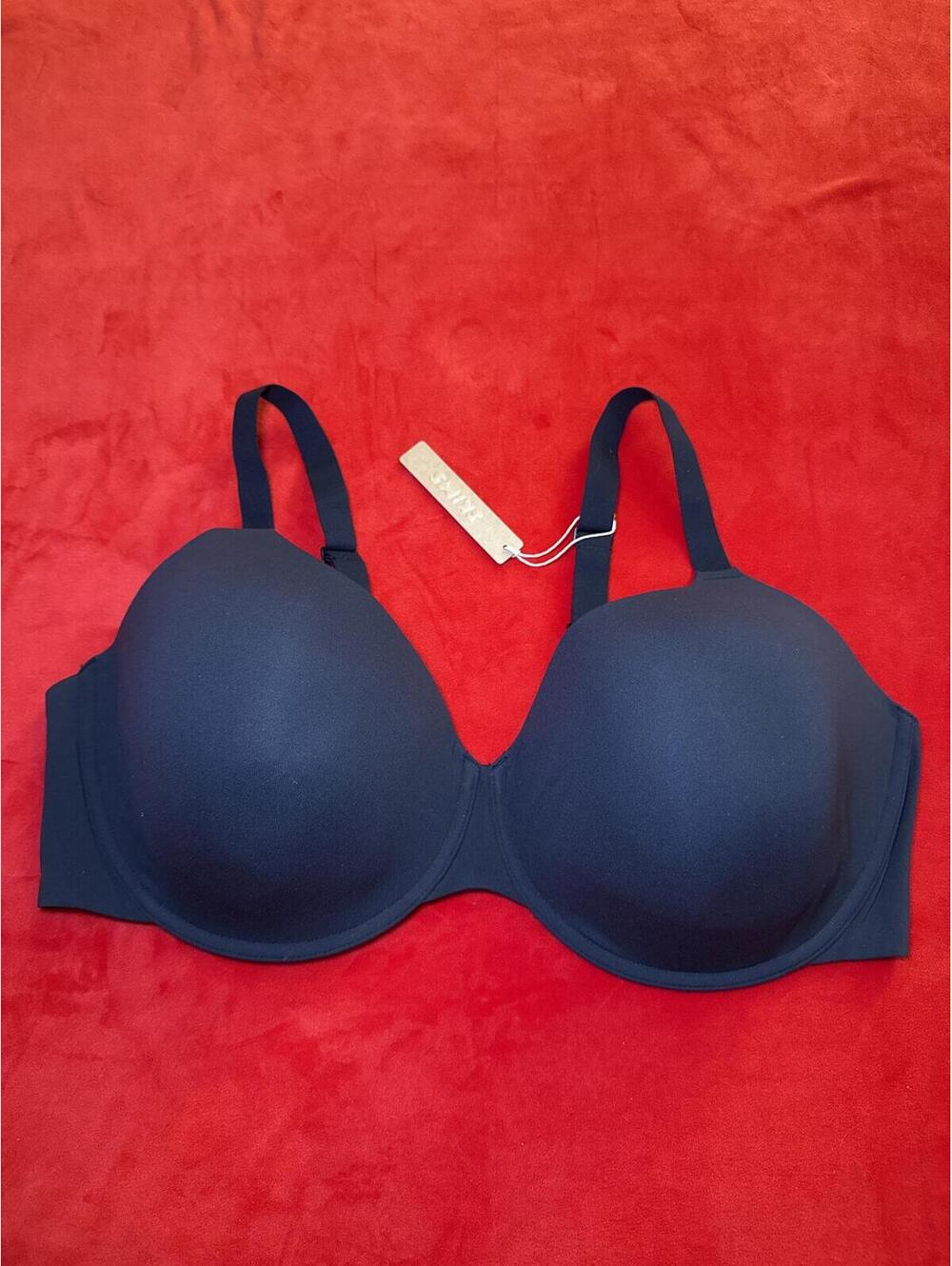 Skims Fits Everybody T Shirt Bra Color ONYX Size 44D